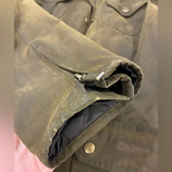 Barbour Women’s Olive Green Wax Jacket - Picture 9 of 10